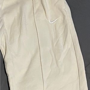 Nike women’s sweatpants